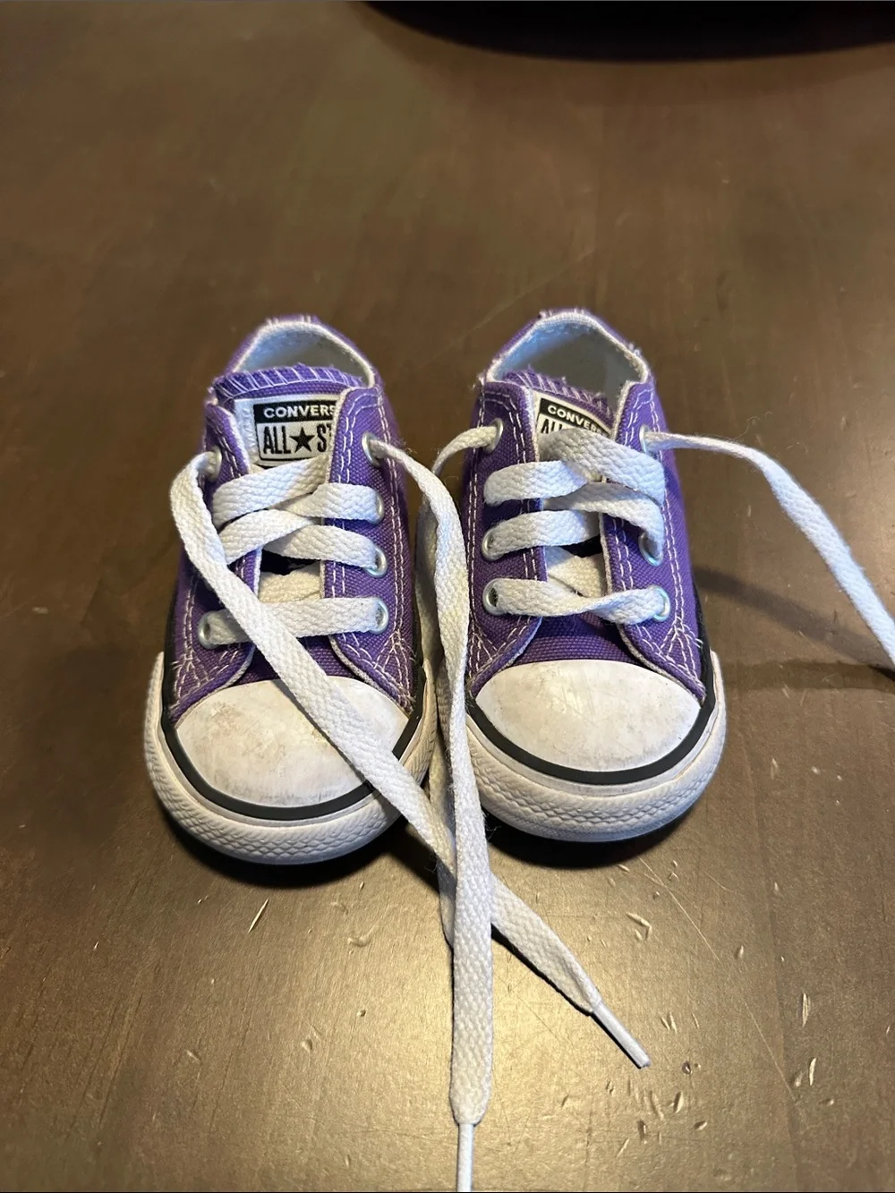 Converse Kids Purple and White Low-Top Sneakers